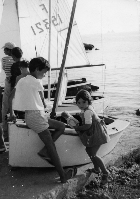 YCS_1965_Gilles_Marcaillou_Claudine_Dahon_coque_mousse.jpg